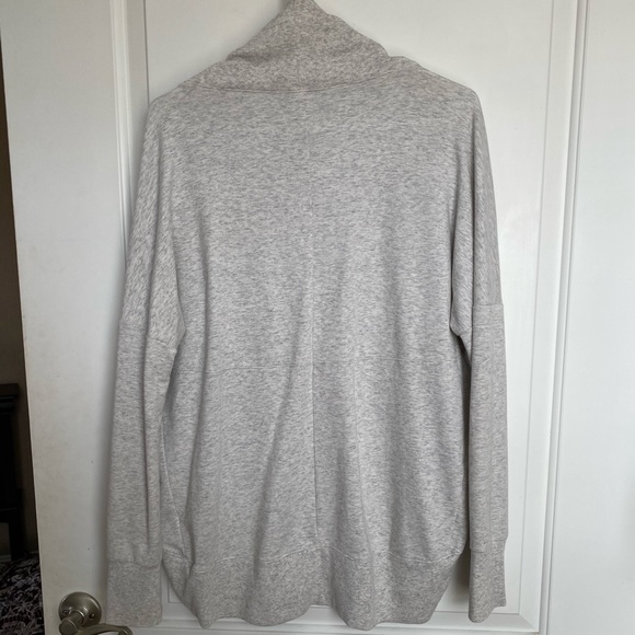 Old Navy Active Cardigan, Grey - Picture 2 of 3